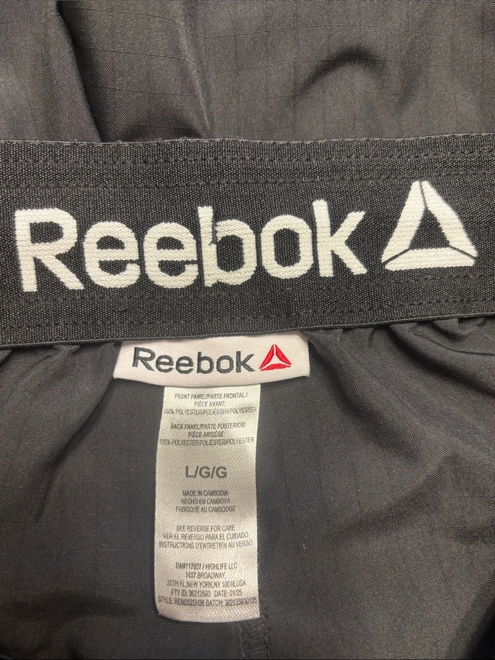 Reebok Men's Trekker Hybrid Performance Short, 6" inseam - Picture 4 of 4